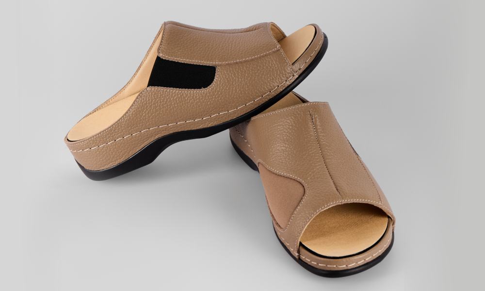 Ортопедическая обувь при вальгусе должна строго соответствовать медицинским требованиям Ортопедическая обувь при вальгусе должна строго соответствовать медицинским требованиям